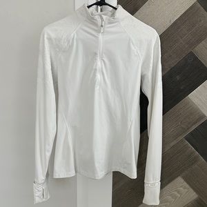 It’s rulu Half zip long sleeve top size 8